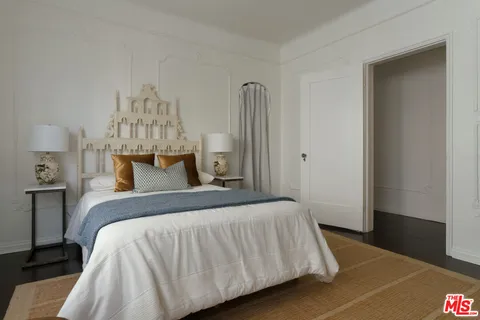 $695,000 | 3400 San Marino Street, Unit M, Los Angeles, CA 90006
