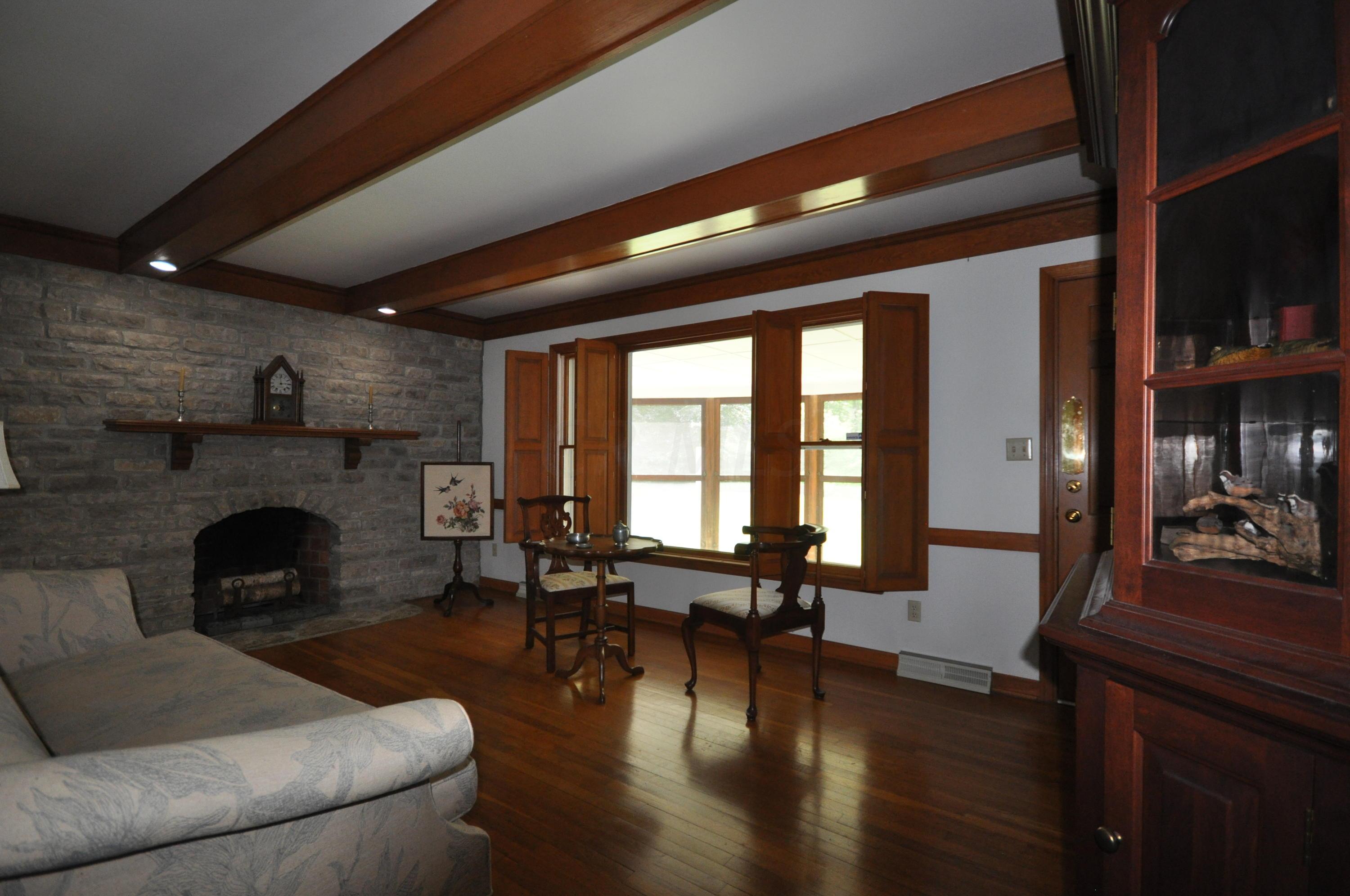 3657 Olde Ridenour Road Columbus, OH 43230 - Photo 7 of 14