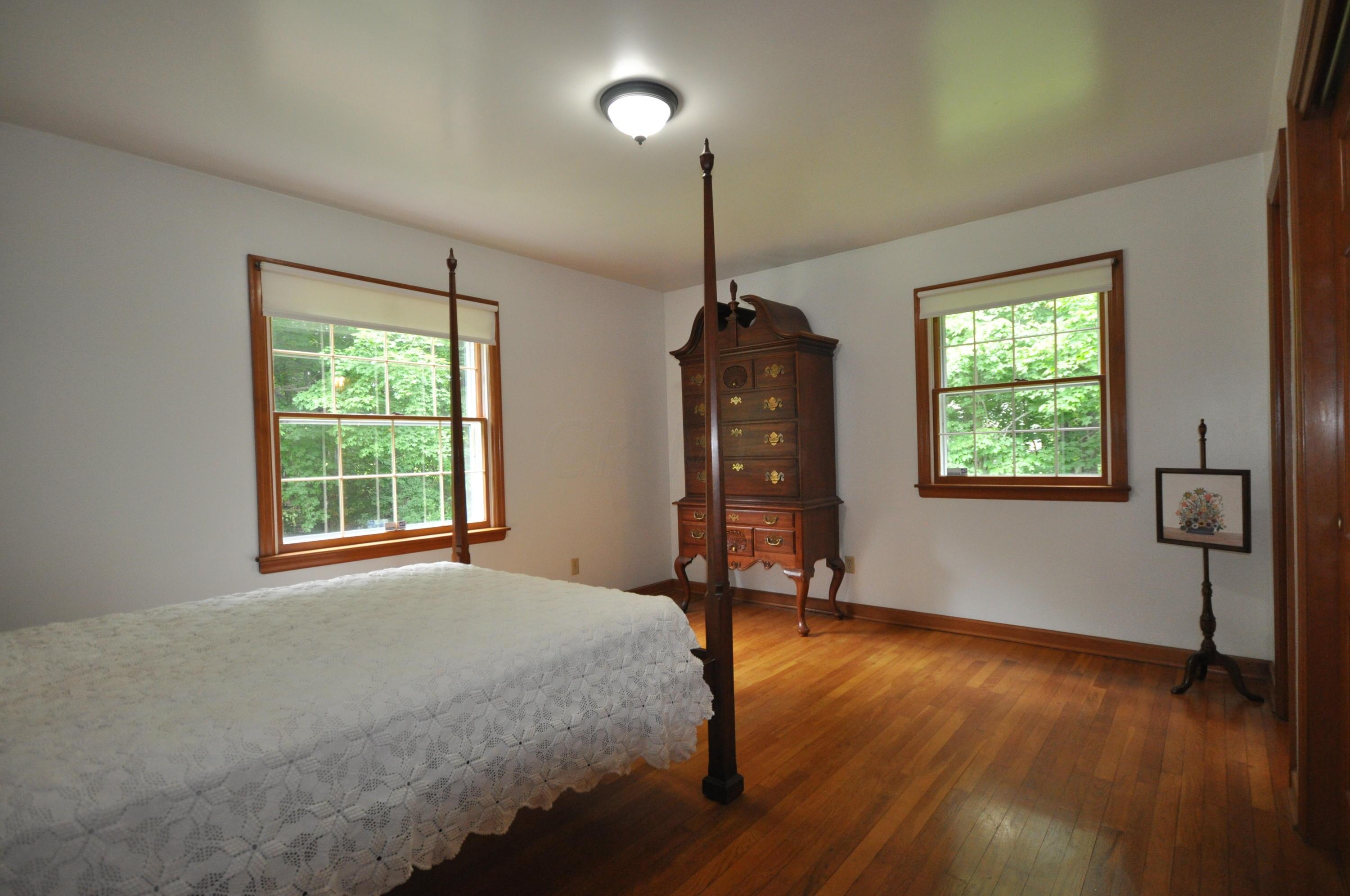 3657 Olde Ridenour Road Columbus, OH 43230 - Photo 10 of 14