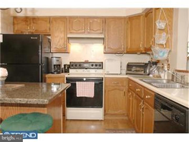 35 New Brooklyn Road Sicklerville, NJ 08081 - Photo 5 of 22 Kitchen