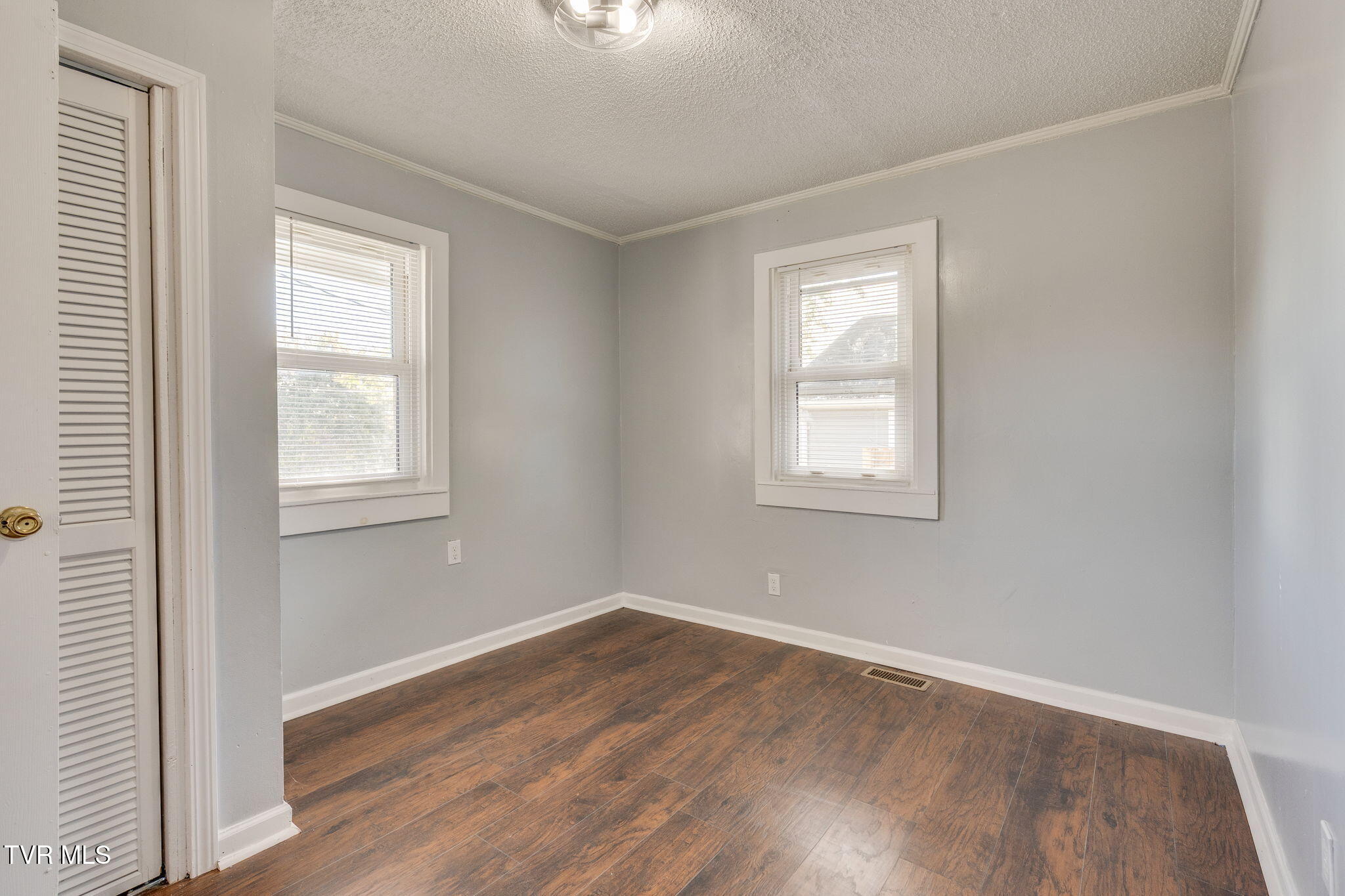 1208 Riverside Avenue Kingsport, TN 37660 - Photo 14 of 25 014