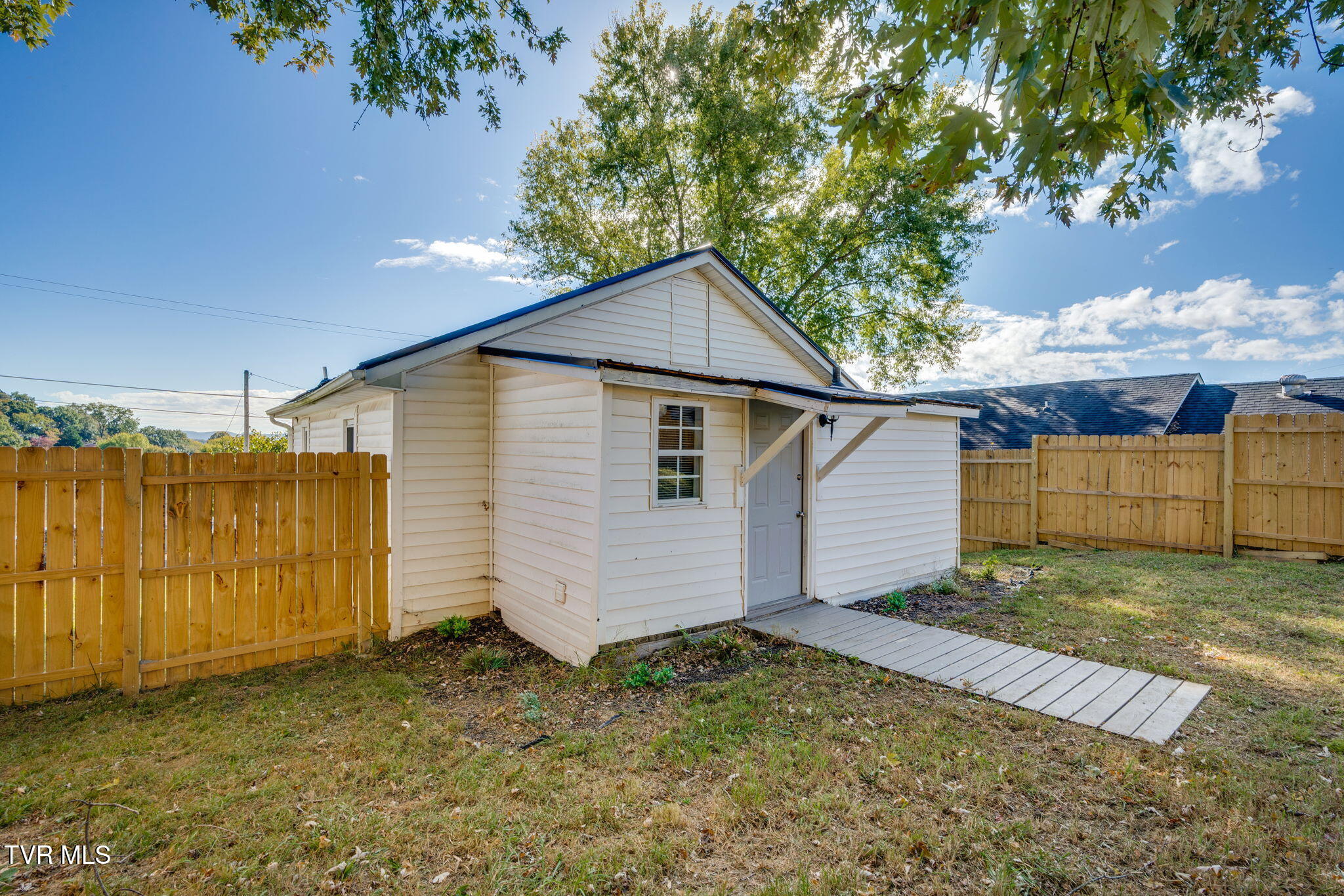 1208 Riverside Avenue Kingsport, TN 37660 - Photo 23 of 25 023