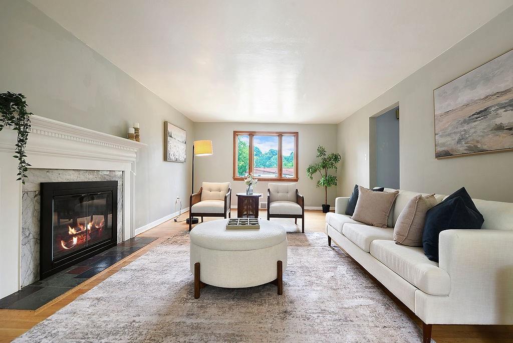 124 Washington Road Pittsburgh, PA 15221 - Photo 3 of 42 Gallery Image 3