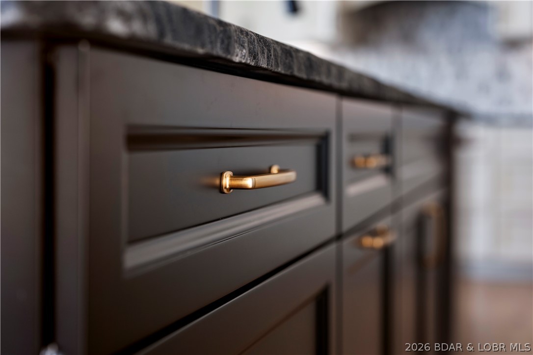 1356 Duckhead Road Lake Ozark, MO 65049 - Photo 26 of 99 Mix metal hardware in kitchen