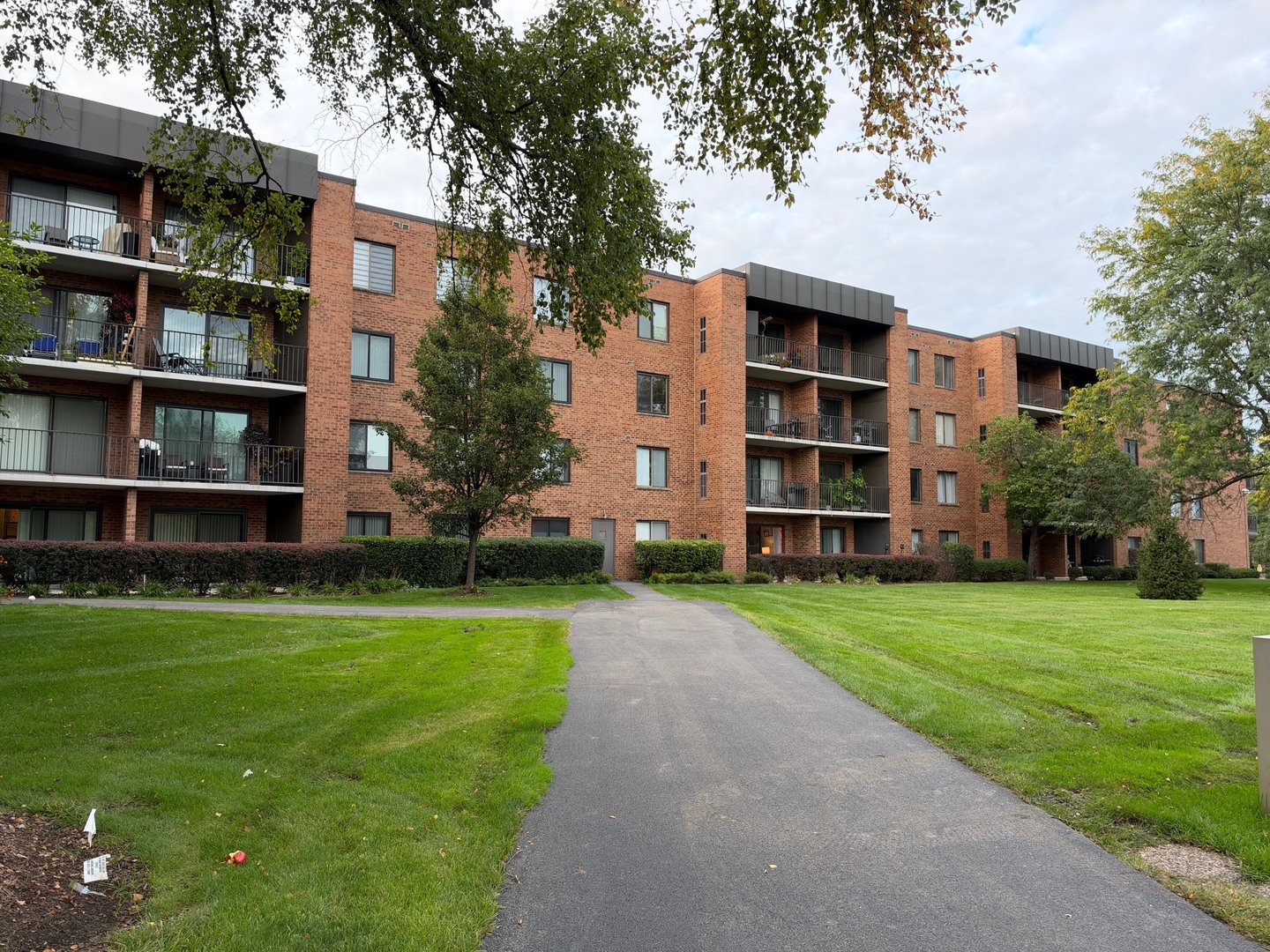 950 East Wilmette Road, Unit 121 Palatine, IL 60074 - Photo 19 of 19 Gallery Image 19