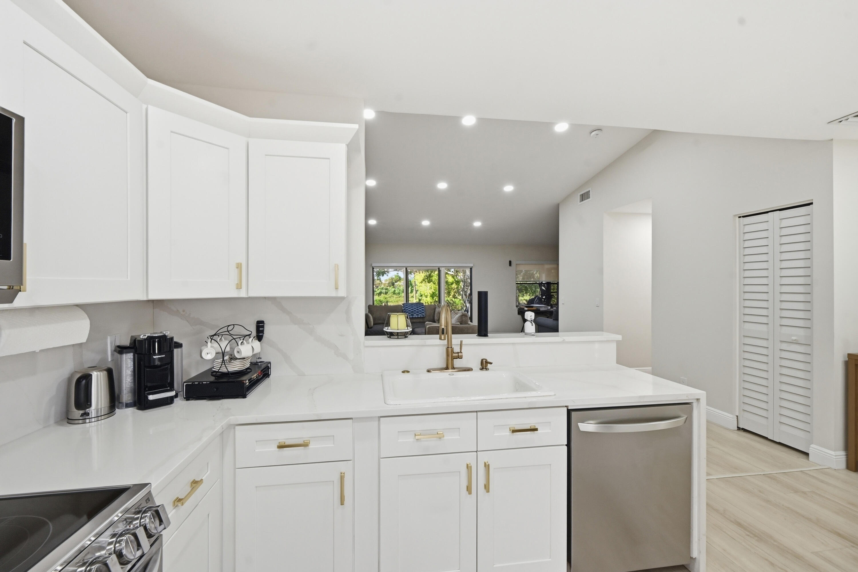 10775 Waterberry Drive Boca Raton, FL 33498 - Photo 11 of 42 Kitchen