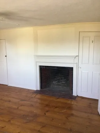 $2,300 | 248 Water Street, Newburyport, MA 01950