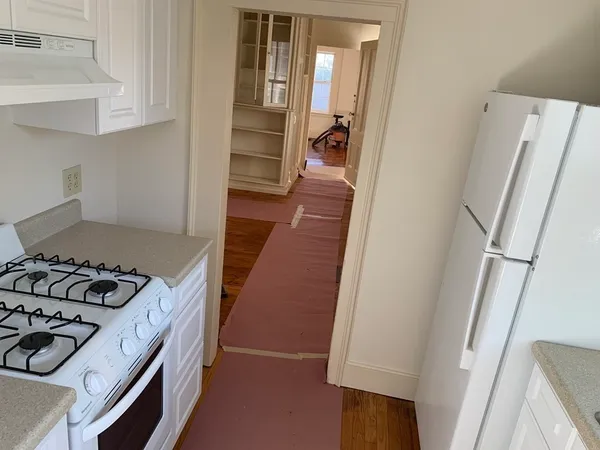 $2,300 | 248 Water Street, Newburyport, MA 01950