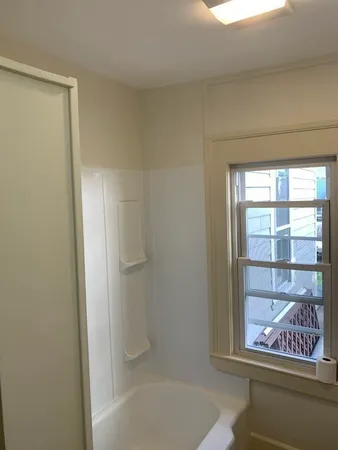 $2,300 | 248 Water Street, Newburyport, MA 01950