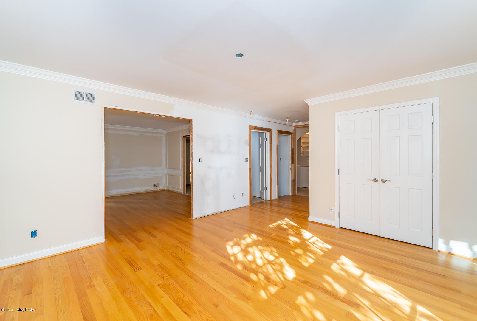713 Braeview Road Louisville, KY 40206 - Photo 26 of 82 713 Braeview Rd L-22
