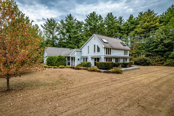 $521,900 | 65 Westwind Drive, Conway, NH 03860
