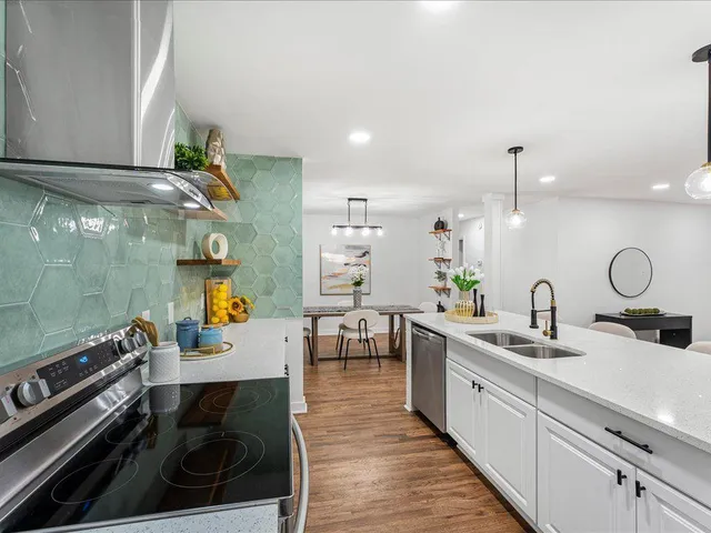 $339,999 | 4390 Chelou Drive, Austell, GA 30106