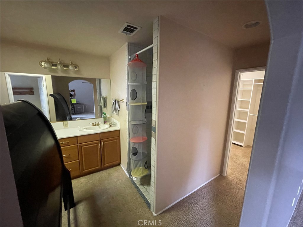 25452 Edna Road Murrieta, CA 92562 - Photo 39 of 70 Guest House Master Bath