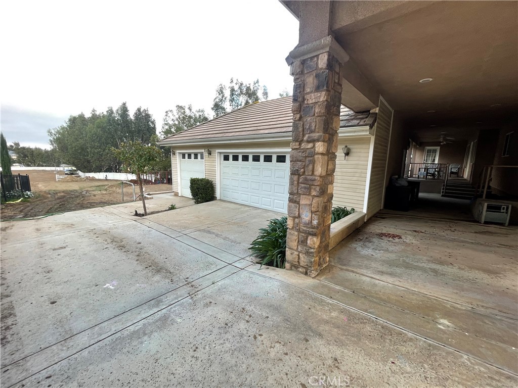 25452 Edna Road Murrieta, CA 92562 - Photo 51 of 70 a view of a house with a yard