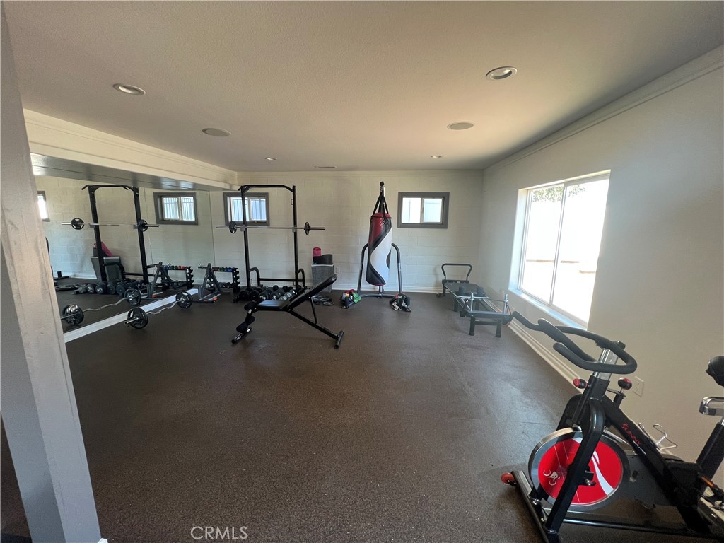 25452 Edna Road Murrieta, CA 92562 - Photo 67 of 70 a view of a room with gym equipment