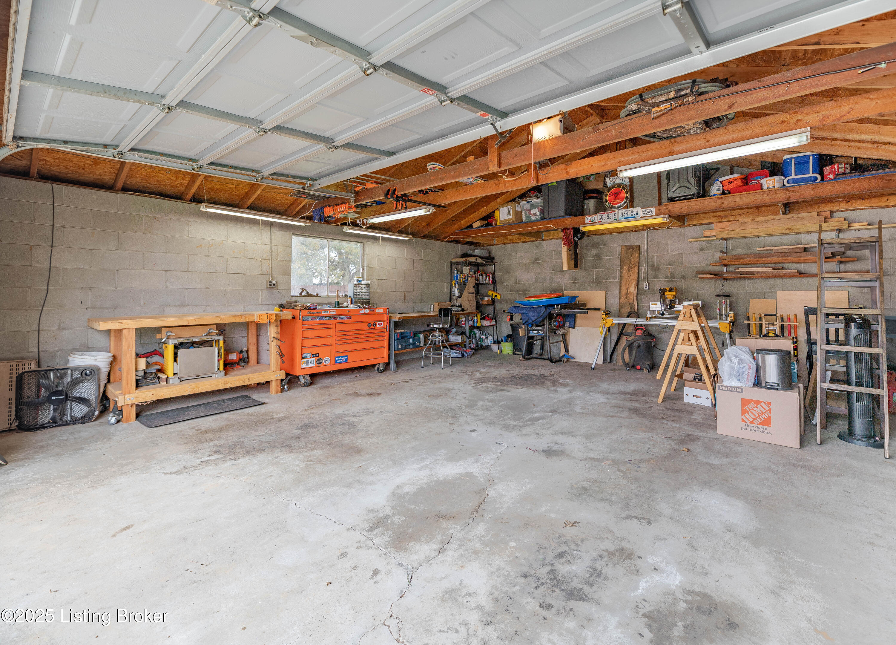 6610 Price Ln Road Louisville, KY 40229 - Photo 20 of 20 DSC02013-HDR