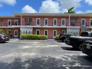 $2,200 | 1560 Northeast 127th Street, Unit 113, North Miami, FL 33161