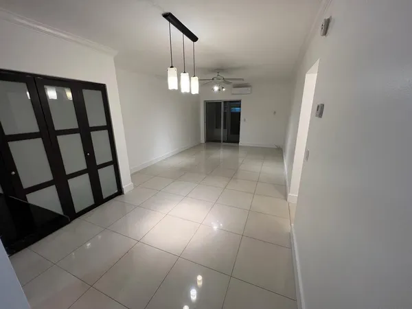 $2,200 | 1560 Northeast 127th Street, Unit 113, North Miami, FL 33161