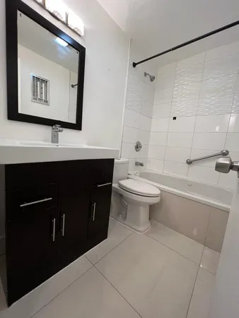 $2,200 | 1560 Northeast 127th Street, Unit 113, North Miami, FL 33161