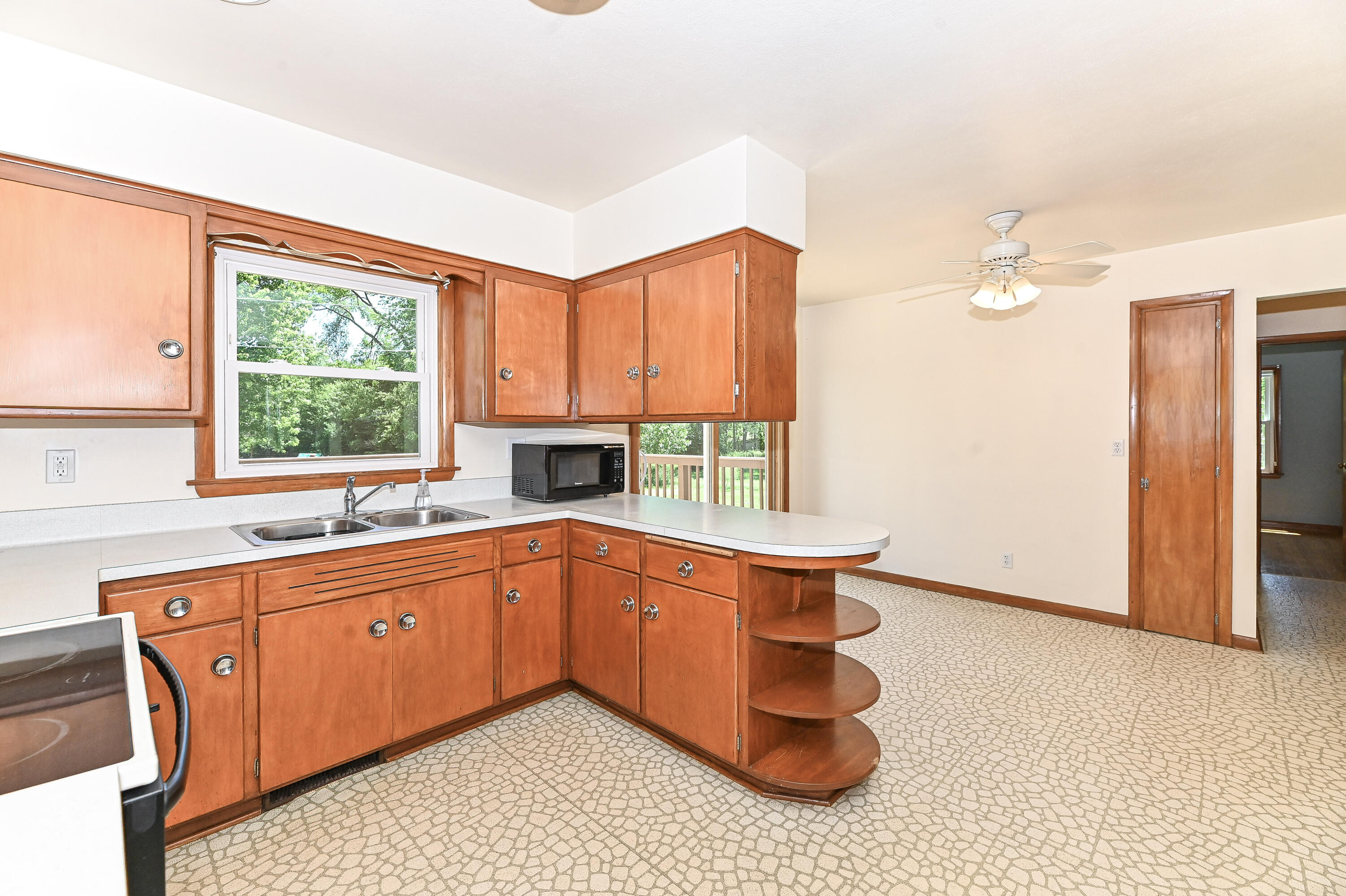 W156N8008 Pilgrim Road Menomonee Falls, WI 53051 - Photo 11 of 50 pilgrim-19