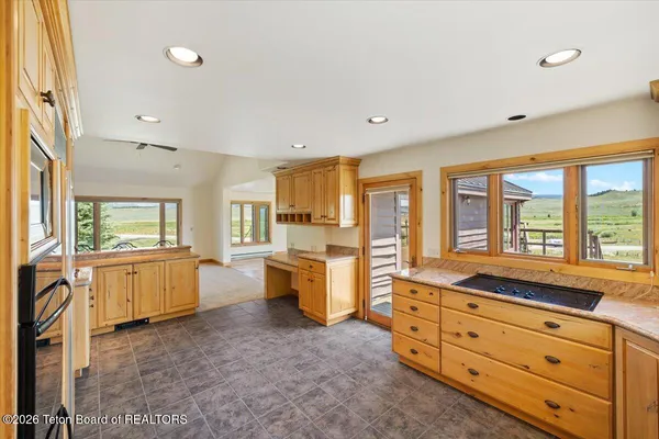 $2,250,000 | 13981 Highway 191, Bondurant, WY 82922
