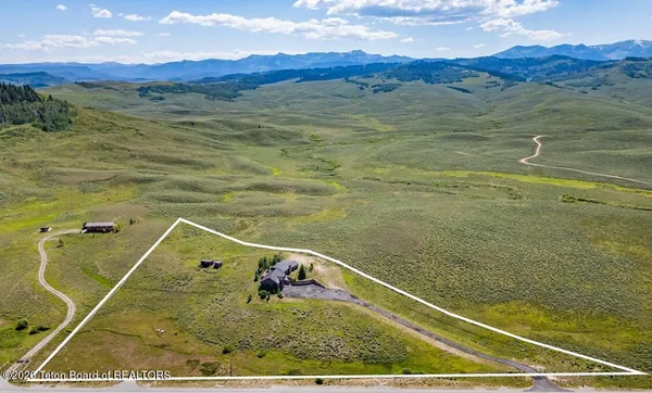 $2,250,000 | 13981 Highway 191, Bondurant, WY 82922