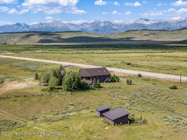 $2,250,000 | 13981 Highway 191, Bondurant, WY 82922
