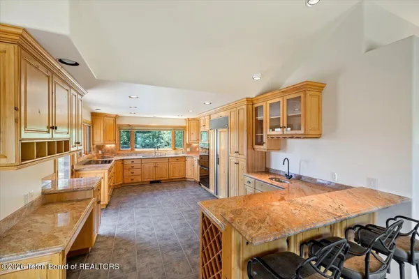$2,250,000 | 13981 Highway 191, Bondurant, WY 82922