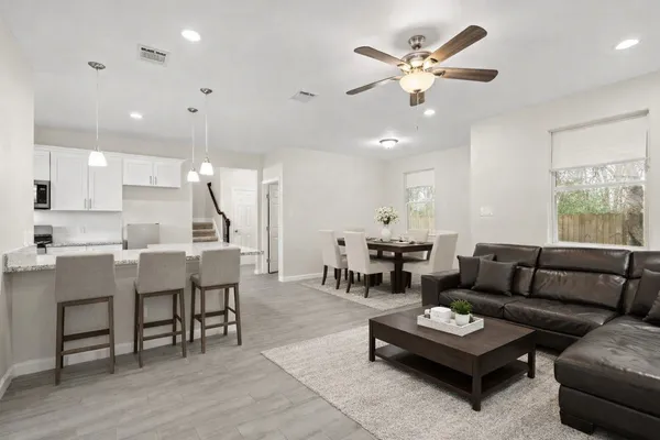 $329,000 | 4943 Leamathew Street, Houston, TX 77045