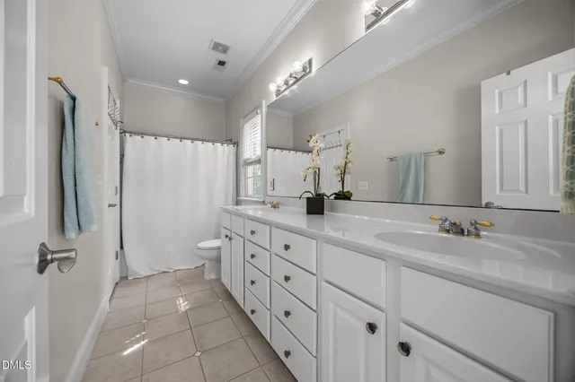 $1,250,000 | 3901 Orchard Point Court, Apex, NC 27539