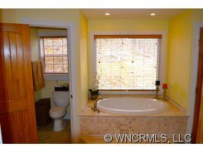 92 Ladderback Ridge Waynesville, NC 28785 - Photo 19 of 24 Gallery Image 19