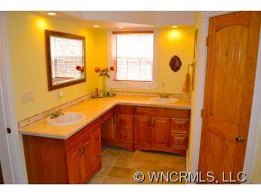 92 Ladderback Ridge Waynesville, NC 28785 - Photo 20 of 24 Gallery Image 20