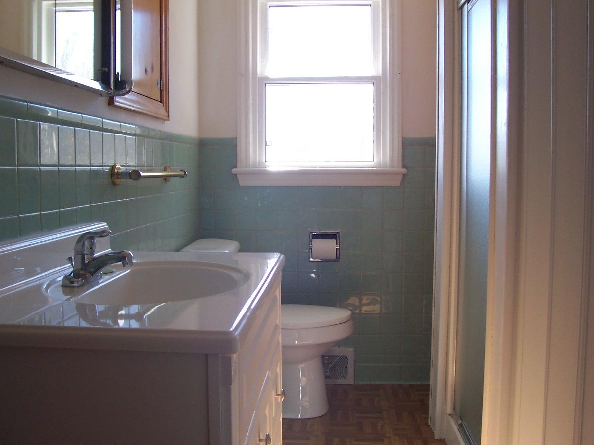 4217 Falling Creek Road Bedford, VA 24523 - Photo 7 of 15 Hall Bath