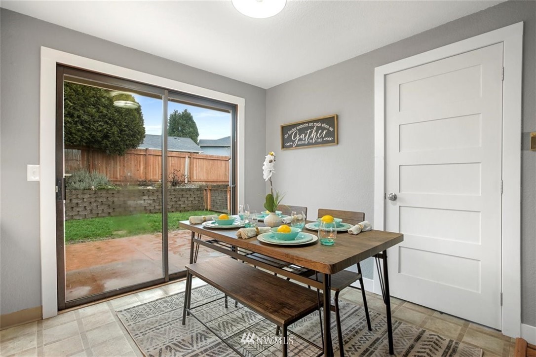 2330 Martin Road Mount Vernon, WA 98273 - Photo 6 of 23 Gallery Image 6