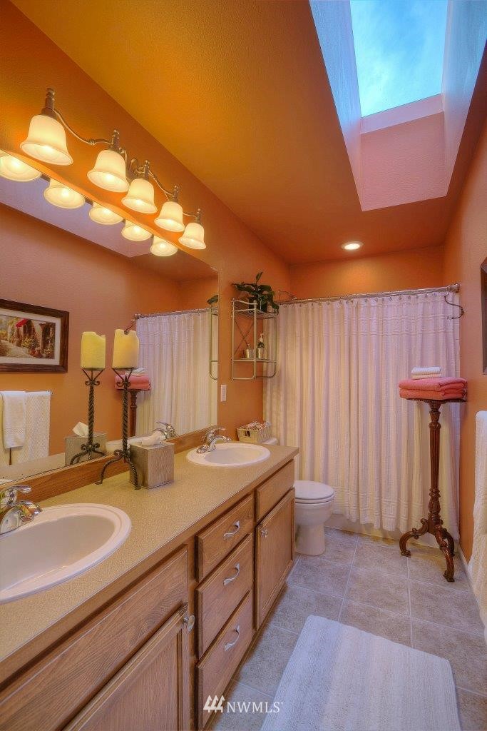 16208 Parkside Way Southeast Renton, WA 98058 - Photo 11 of 18 Gallery Image 11