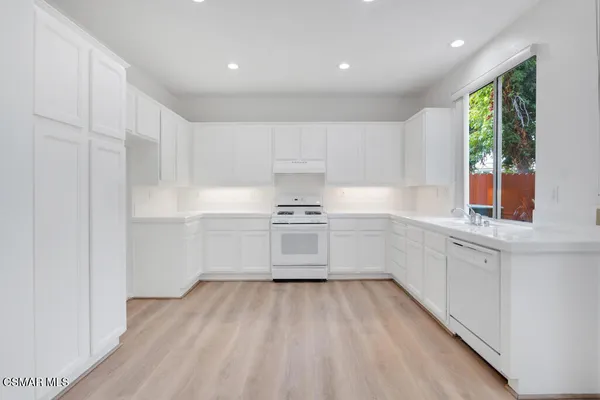 $4,395 | 663 Avenida Magdalena, Camarillo, CA 93010