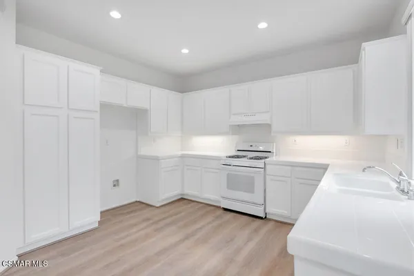 $4,395 | 663 Avenida Magdalena, Camarillo, CA 93010