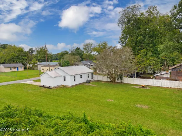 $230,000 | 313 1st Avenue, Vanceboro, NC 28586