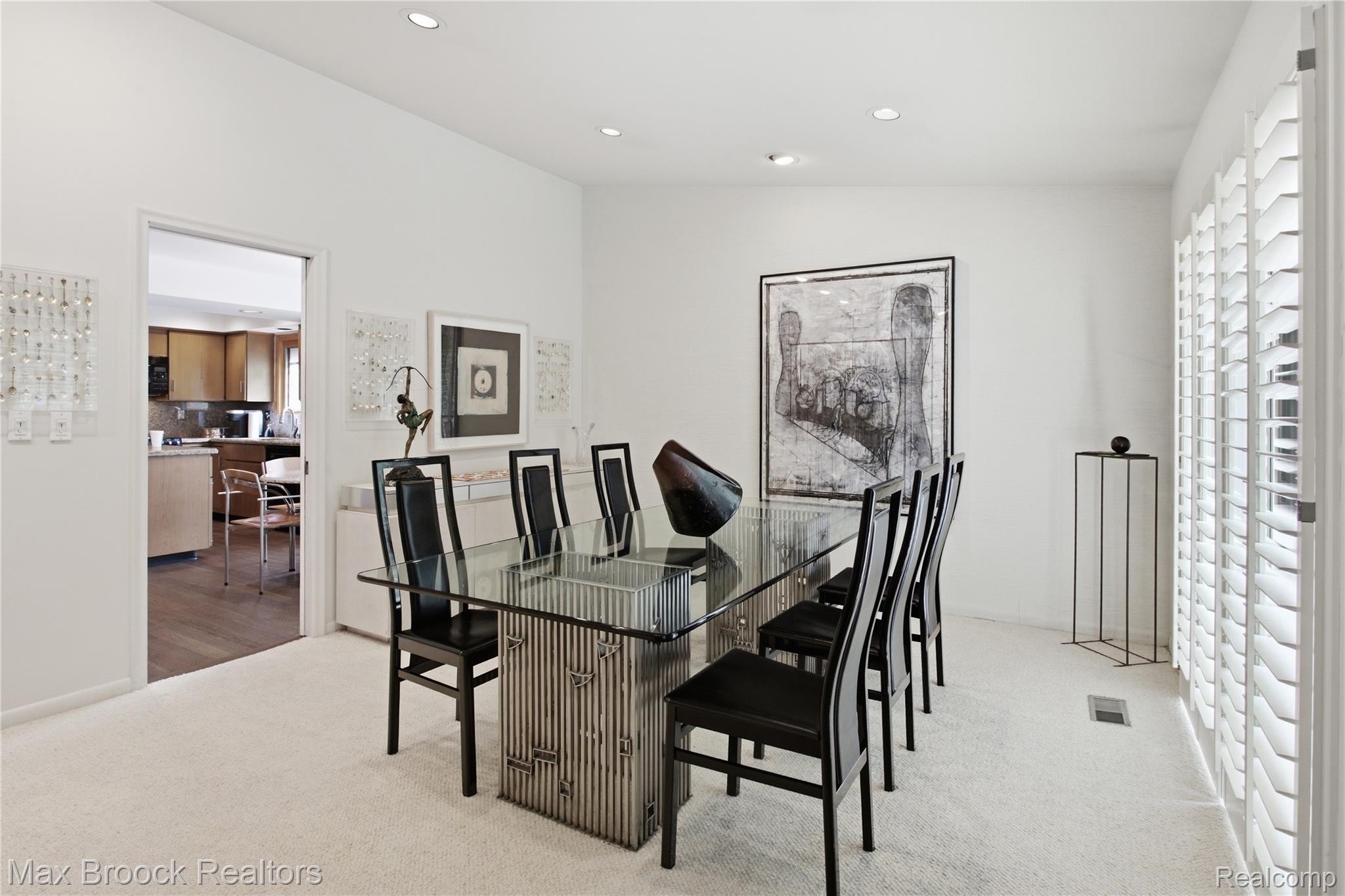 7163 Suncrest Road West Bloomfield, MI 48322 - Photo 15 of 40 IMG_7675.JPG