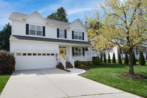 front view of house with a yard