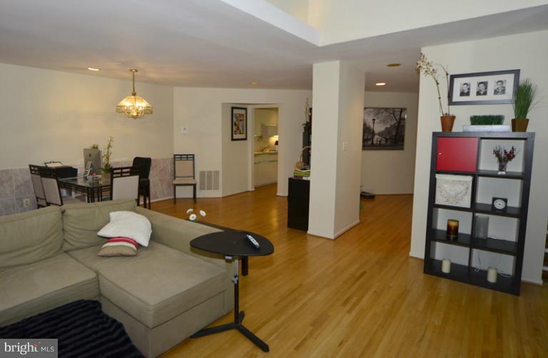 2005 Turtle Pond Drive Reston, VA 20191 - Photo 2 of 28 Interior (General)