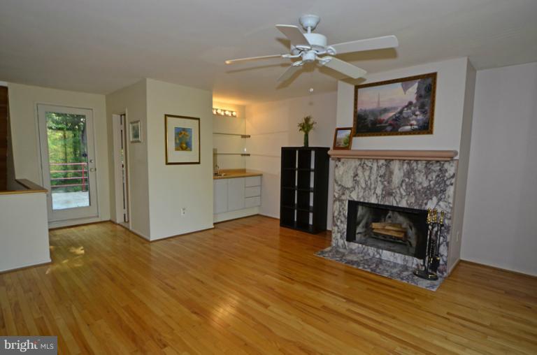 2005 Turtle Pond Drive Reston, VA 20191 - Photo 18 of 28 Interior (General)