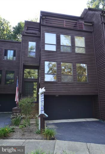 2005 Turtle Pond Drive Reston, VA 20191 - Photo 24 of 28 Exterior (Front)