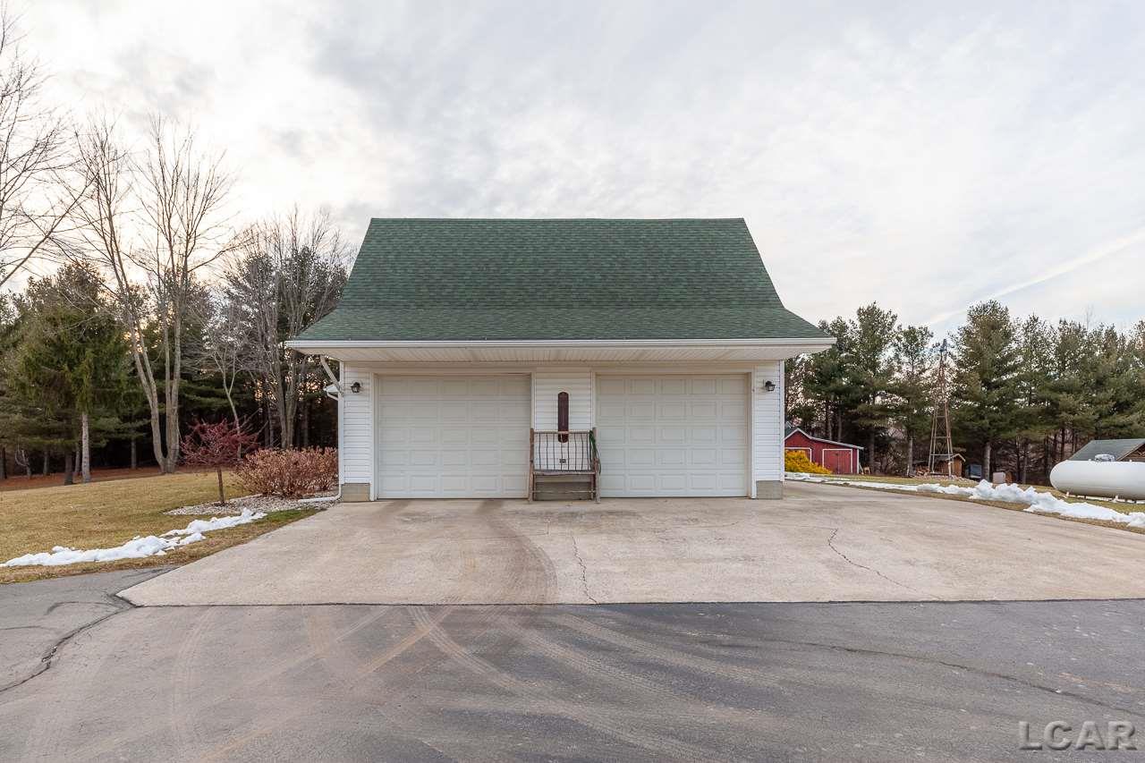 6192 Centennial Road Tecumseh, MI 49286 - Photo 45 of 51 50005216-44.JPG