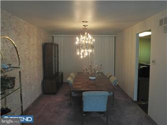 491 Pinewood Road Philadelphia, PA 19116 - Photo 3 of 7 Dining Room