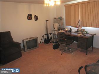 491 Pinewood Road Philadelphia, PA 19116 - Photo 6 of 7 Office / Study