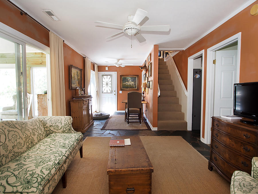176 Quewhiffle Road Aberdeen, NC 28315 - Photo 11 of 45 living1