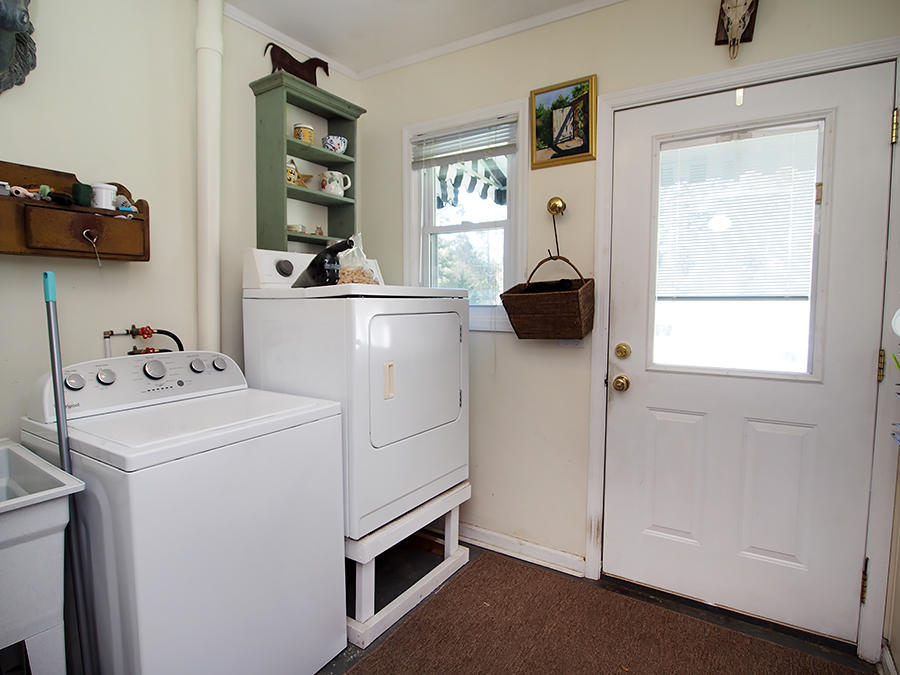 176 Quewhiffle Road Aberdeen, NC 28315 - Photo 17 of 45 laundry1