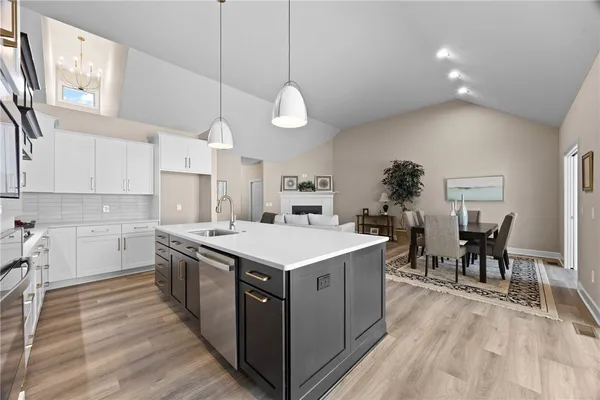 $604,675 | 23 Eagle Hollow, Penfield, NY 14526