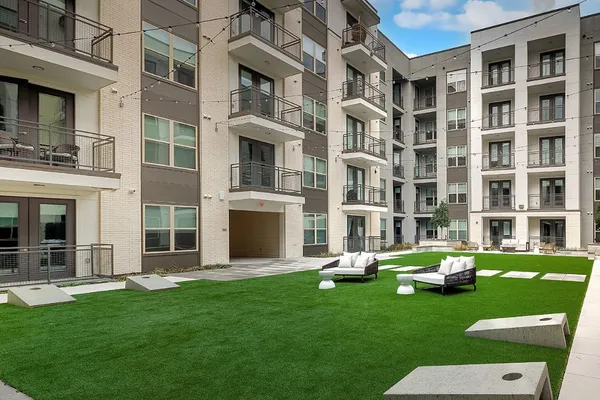 $2,142 | 8900 Six Pines Drive, Unit 662, The Woodlands, TX 77380